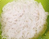 Hình bước làm 2 của món Hủ Tiếu Xào Mực