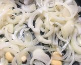 Foto del paso 2 de la receta: Codillos de cerdo 🐽