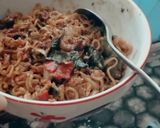 Foto langkah ke 4 dari resep Mi Dog Dog ala Burjo.