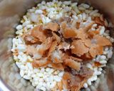 A picture of step 3 of Samosa Bhel.