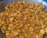 A picture of step 5 of Ivygourd/Tindoora/ Kovakkai stir fry.
