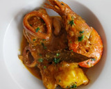Foto del paso 21 de la receta: Cazuela mar y montaña de pollo, rape y gambas con sofrito de calamar