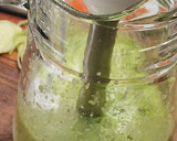 Foto del paso 2 de la receta: Gazpacho de pepino con kéfir y salmón ahumado