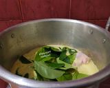Foto langkah ke 5 dari resep Ayam Kampung Goreng Yummy Bumbu Kampung.
