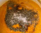 A picture of step 1 of Rose sauce chicken pasta.