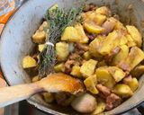 Une image de l'étape 16 de Duo de pommes de terre au lard et bouillon de sanglier.