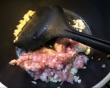 รูปขั้นตอนการทำที่ 2 ของ เลือดหมูผัดขึ้นฉ่าย