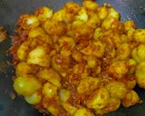 A picture of step 2 of Dry potatoes.