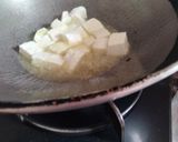 A picture of step 1 of Creamy paneer curry.