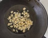 A picture of step 8 of Dal tadka.