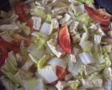 Foto langkah ke 4 dari resep Sayur Sawi Putih Tahu Santan.