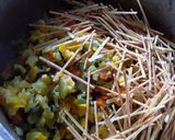 Foto del paso 3 de la receta: Guiso de calabacines con fideos