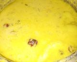 A picture of step 3 of Haray lehsan wali Karhi aur bajray ki roti.