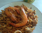 Foto del paso 4 de la receta: Fideuá a leña con ajo aceite