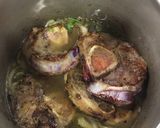 Foto del paso 4 de la receta: Osobuco con ensalada de repollo