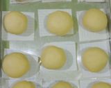 Foto langkah ke 3 dari resep Donat empuk.