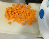 Foto del paso 3 de la receta: Gallina en olla express en su caldo
