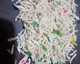 A picture of step 1 of Eid special hath k bne seviyan.