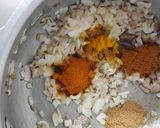 ஆலு மட்டர் கிரேவி (Aaloo mattar gravy recipe in tamil) ரெசிபி ஸ்டேப் 2 புகைப்படம்