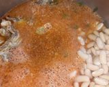 Foto del paso 4 de la receta: Alubias con carne seca 🥓🥓🥘