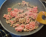 Foto del paso 2 de la receta: Arroz blanco con carne y setas