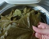عکس مرحله 1 از دستور دلمه برگ انگور الهام پز