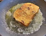 A picture of step 5 of French Toast.