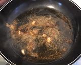 Une image de l'étape 2 de Courgettes bicolores au jus de bœuf et herbes aromatiques.