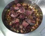 Une image de l'étape 2 de Civet de chevreuil aux carottes et cranberries.