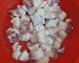 Hình bước làm 2 của món Tôm rang thịt ba chỉ
