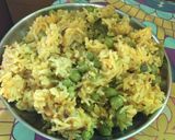 A picture of step 6 of Matar pulav.