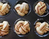 Fahéjas kontyok recept fázis 6 fotója