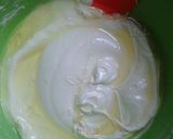 Foto langkah ke 3 dari resep Bolu gulung lembut bahan hemat.