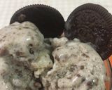 A picture of step 7 of Banana Oreo ice creamMade from frozen bananas.