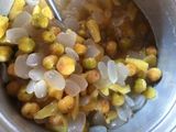 Hạt đác nấu trái cây