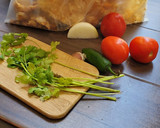 Foto del paso 1 de la receta: Chicharrón en salsa de jitomate