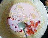 A picture of step 2 of Floating Strawberry.