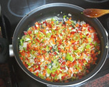 Foto del paso 5 de la receta: Potaje de garbanzos con espinacas y secreto ibérico
