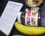 A picture of step 1 of Banana Nutella milk shake.