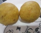 A picture of step 2 of Potato scotched eggs.