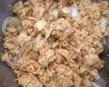 A picture of step 2 of Chicken samosa.