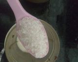 A picture of step 3 of Hazelnut creme shake.