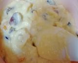 A picture of step 1 of Basic fruit custard with pista icream.