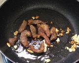 รูปขั้นตอนการทำที่ 5 ของ ข้าวผัดพริกสดหมูแดดเดียว