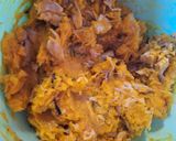 Foto del paso 3 de la receta: Sorrentinos de zapallo y pollo con masa de semolin