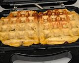 Foto langkah ke 2 dari resep Wafel Pisang Coklat dan Keju.