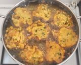 Foto del passaggio 6 della ricetta Polpette fritte di zucchine con ricotta forte e pepe di Timut