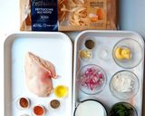 A picture of step 1 of Chicken fettuccine pasta in white sauce.