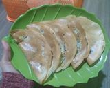 Foto langkah ke 4 dari resep Kue Leker Manis Takaran Sendok.