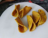 A picture of step 4 of Cheesy Tacos Chaat.